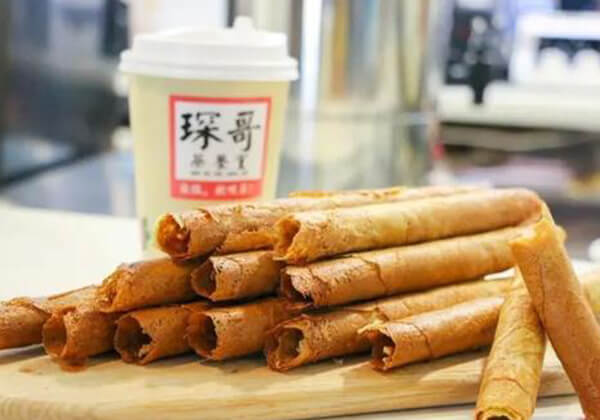 琛哥茶餐室的饮品和零食